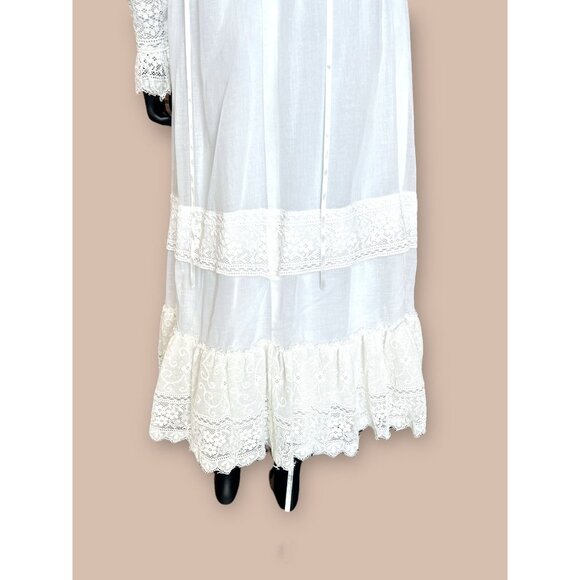 Vintage 60's Voile & Lace Wedding Gown - Picture 9 of 11